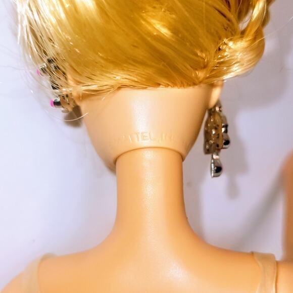 H2O Design Studio Barbie ReDressed With Rock & Roll Silver Rose Tattoo Legs - Picture 11 of 13